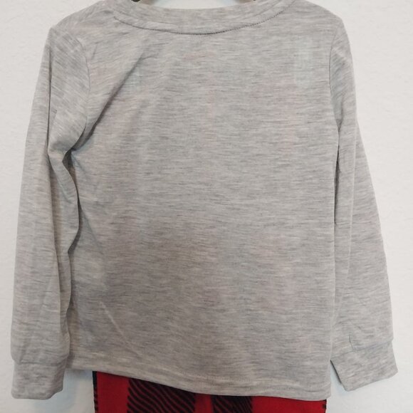 Holiday Time: "Chillin' Together" Toddlers Pajamas - Picture 6 of 11